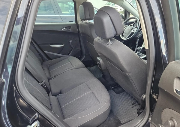 Opel Astra cena 27500 przebieg: 172098, rok produkcji 2011 z Zakroczym małe 211